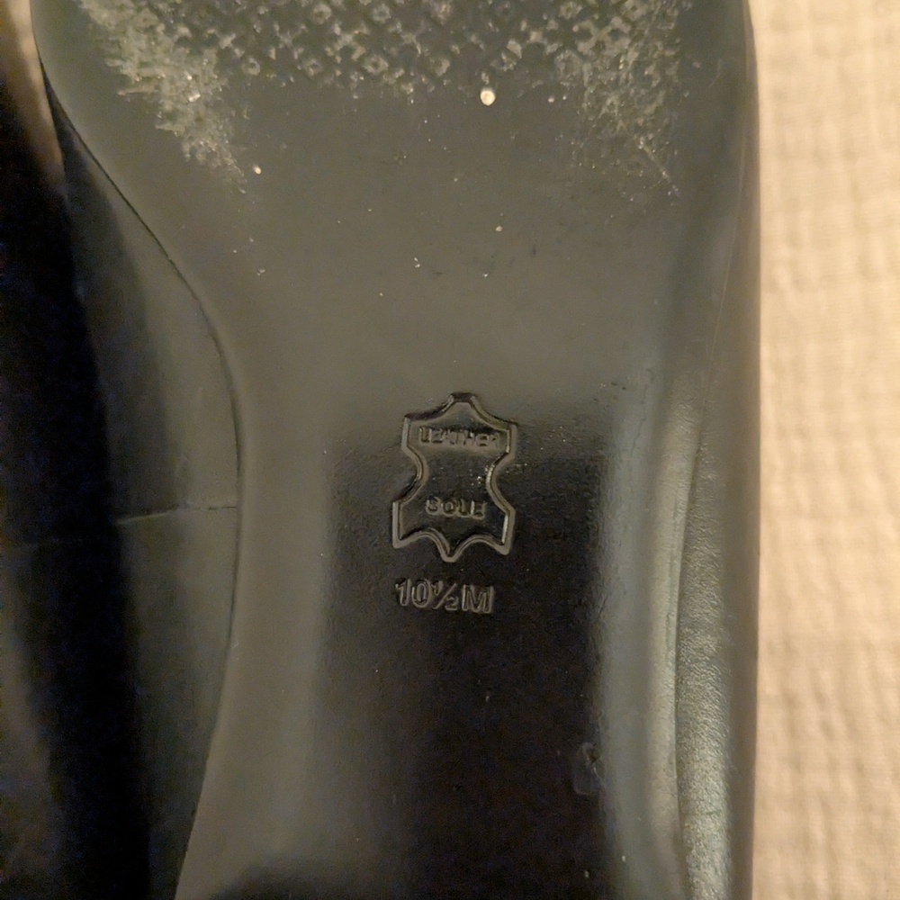 Tory Burch Gemini Elegant Black Loafers with Gold Accent Size 10.5 - Picture 6 of 6
